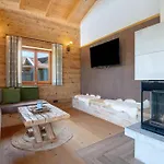 Bergchalet 1 *